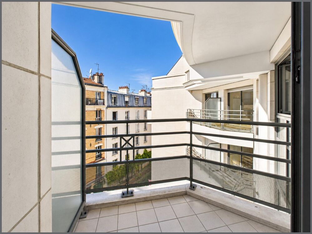 Vente Appartement 2 pièces avec balcon au 5e avec ascenseur Levallois-perret