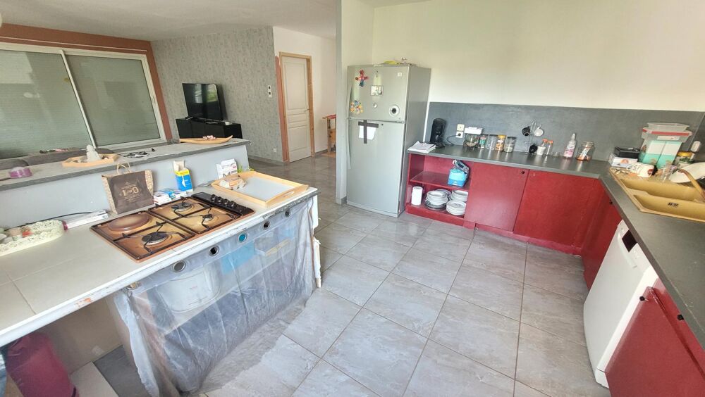 Vente Maison EXCEPTIONNEL ! 84m2 de pièces de vie, du plain pied, 5 chambres spacieuses, un environnement campagnard, de l'ancien associé à d Chatellerault