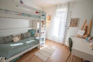  Appartement � vendre 5 pi�ces 99 m� Le mesnil-saint-denis