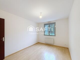  Appartement à vendre 4 pièces 77 m²