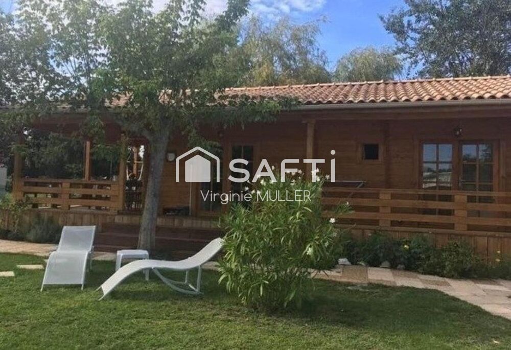 Votre chalet à 300m de la plage de La Chambrette