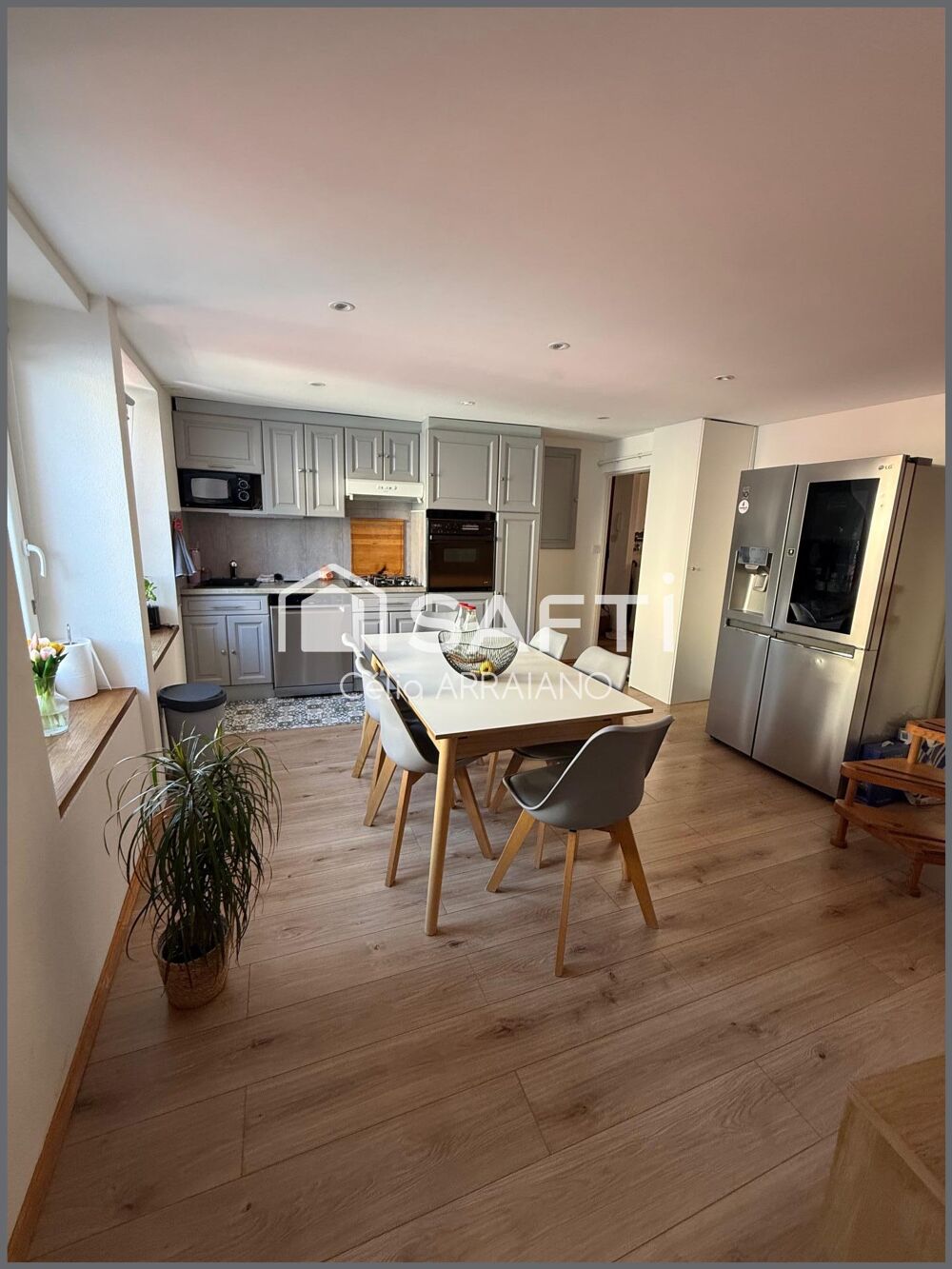 APPARTEMENT DUPLEX 3 CHAMBRES AVEC GARAGE