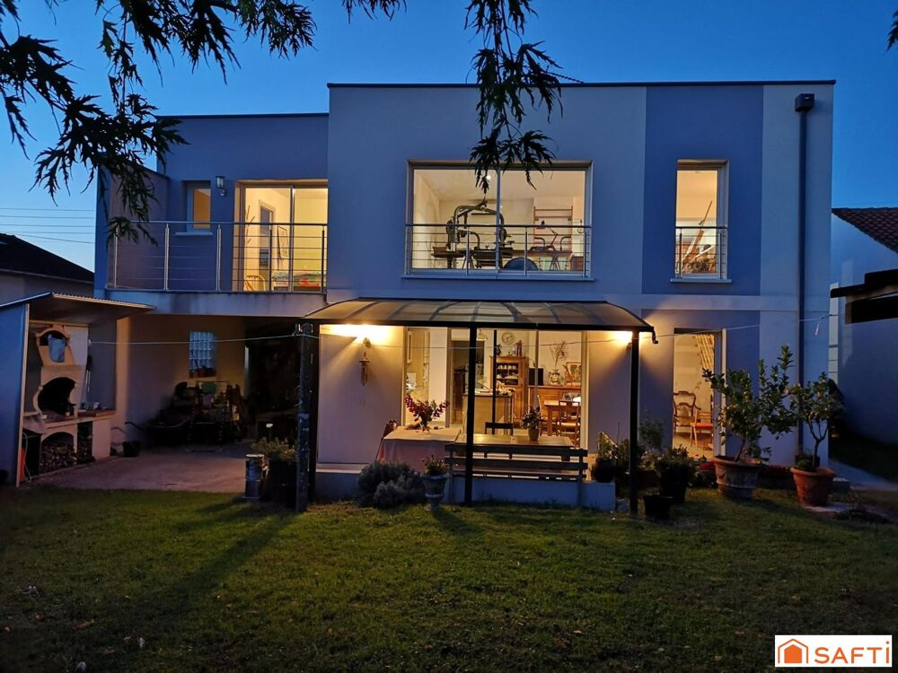 MAISON 160 M2 4 CHAMBRES RENOVATION DE QUALITE A VILLENAVE D'ORNON