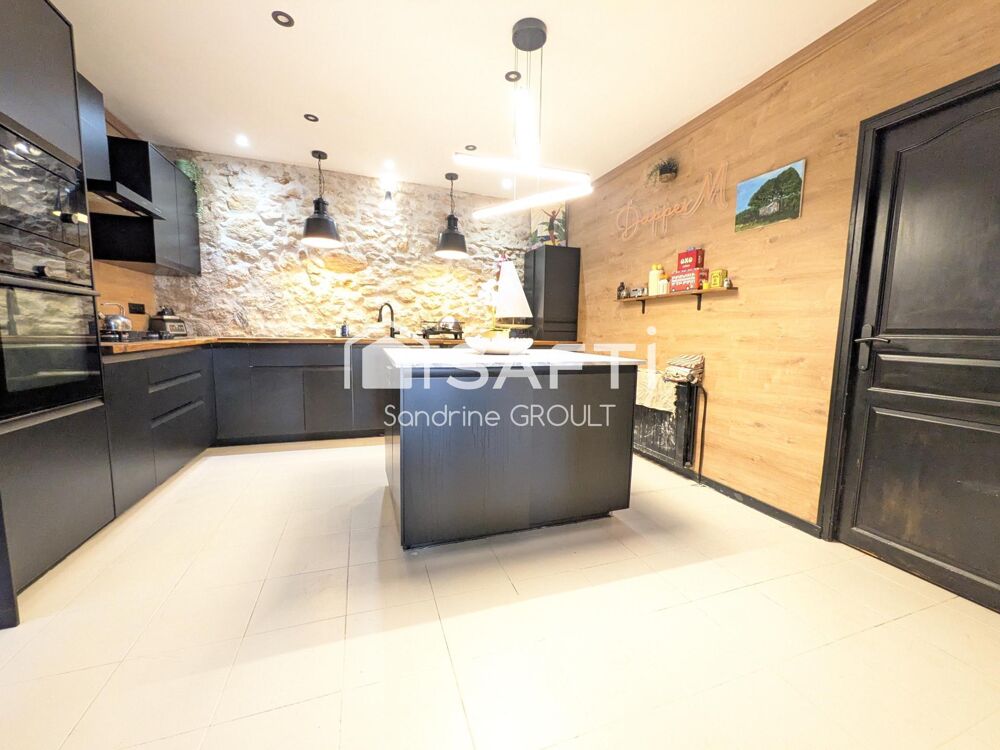 MAISON T6 de 210m² avec GRAND GARAGE et TERRASSES