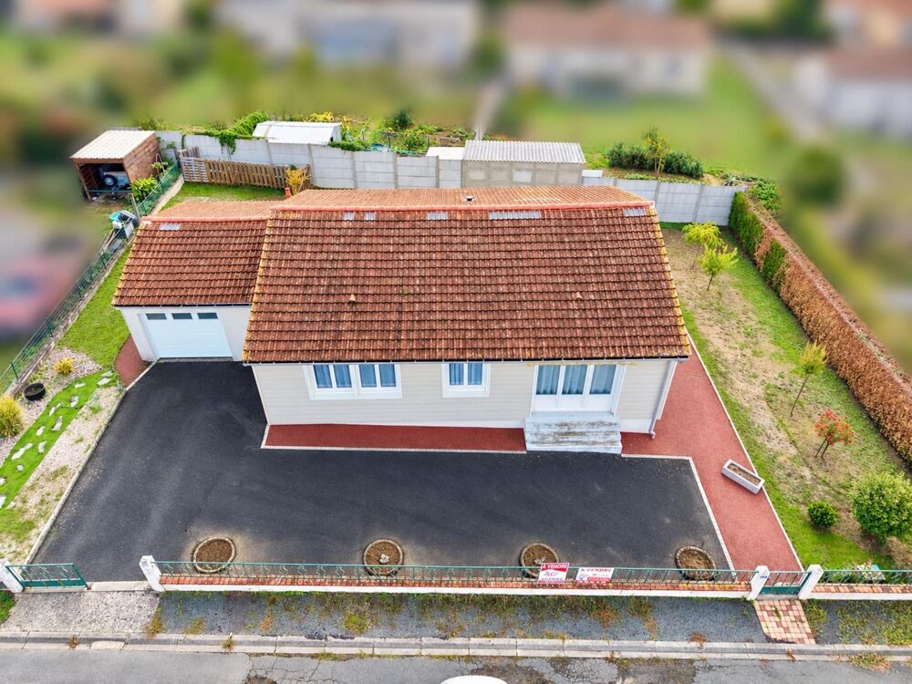 Vente Maison Quartier calme / Commodités à proximité / Vie sur un niveau La chataigneraie