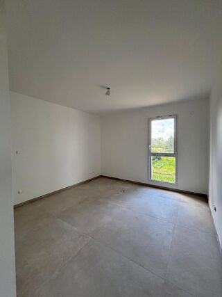  Maison  louer 6 pices 136 m