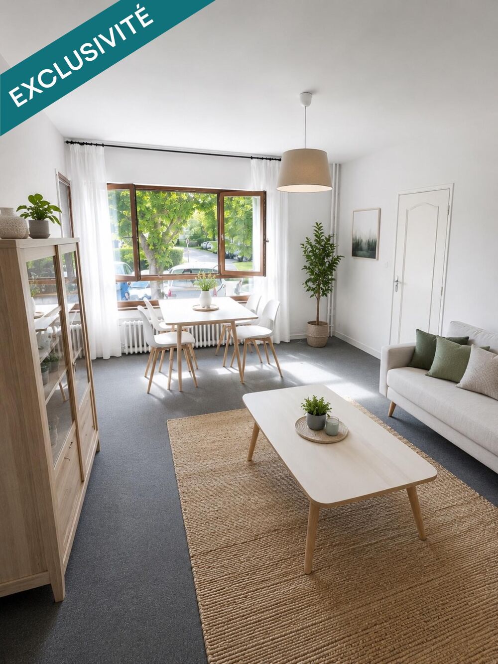 T2 avec loggia et cave  À rénover