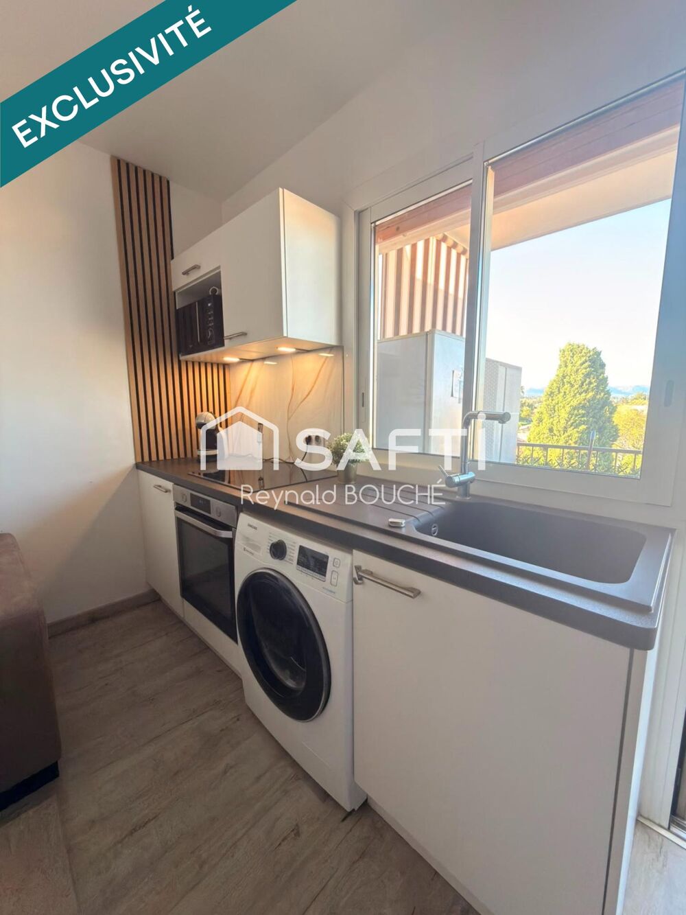 Vente Appartement Studio rénové avec balcon et vue mer Antibes