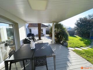  Maison � vendre 8 pi�ces 220 m�