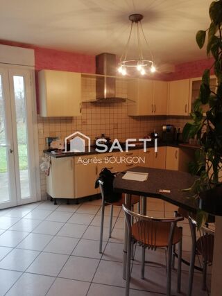  Maison � vendre 15 + pi�ces 371 m�