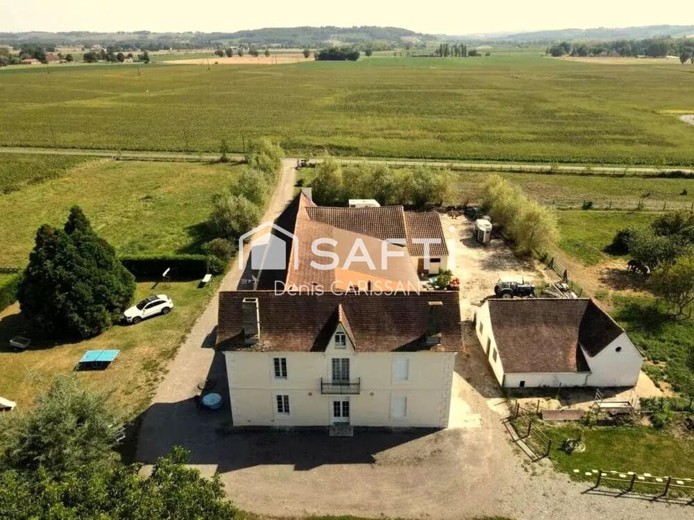Propriété équestre 2 Ha, maison + appartement; box,écurie, dépendance, garage....
