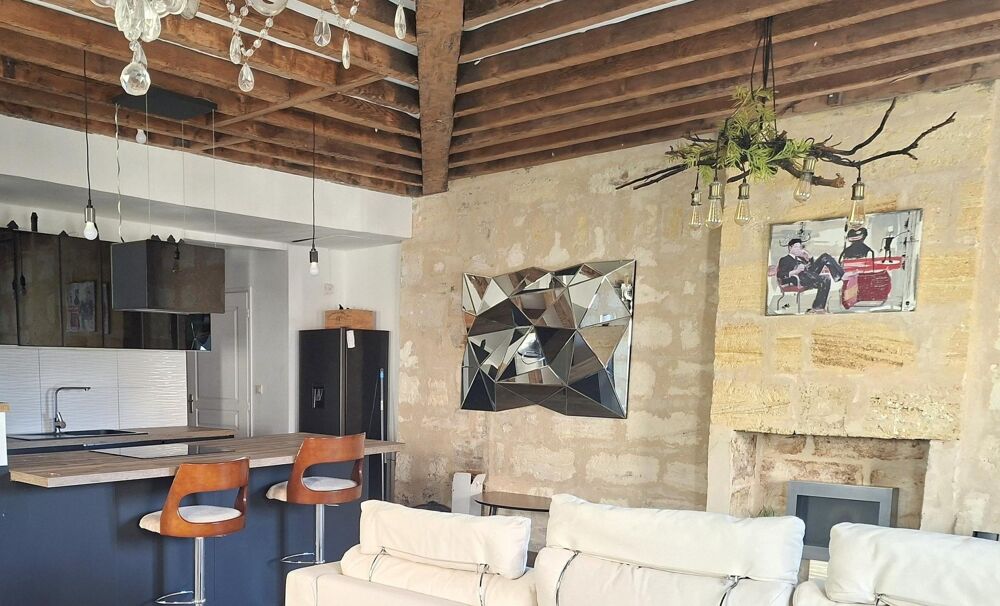 Vente Appartement Au cœur de Saint-Pierre, un appartement de caractère sous les toits Bordeaux