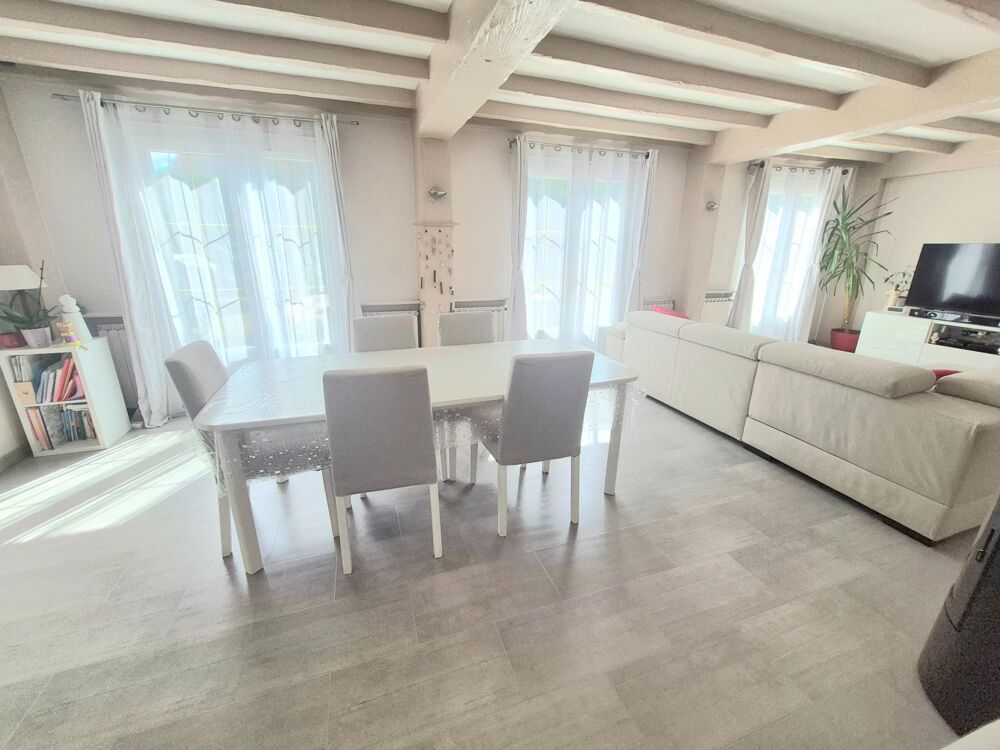 Vente Maison BELLE MAISON PLAIN PIED AVEC UN GROS POTENTIEL D EXTENSION Pontault-combault