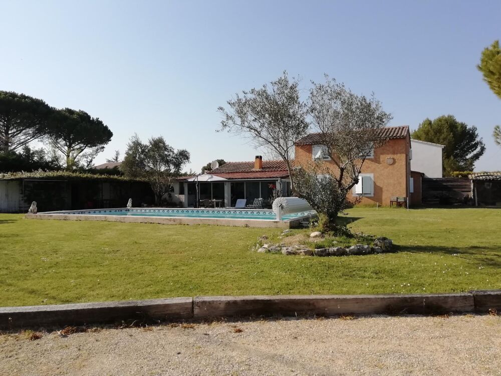 Maison familiale avec piscine à Puyricard