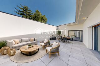  Maison � vendre 10 pi�ces 321 m�