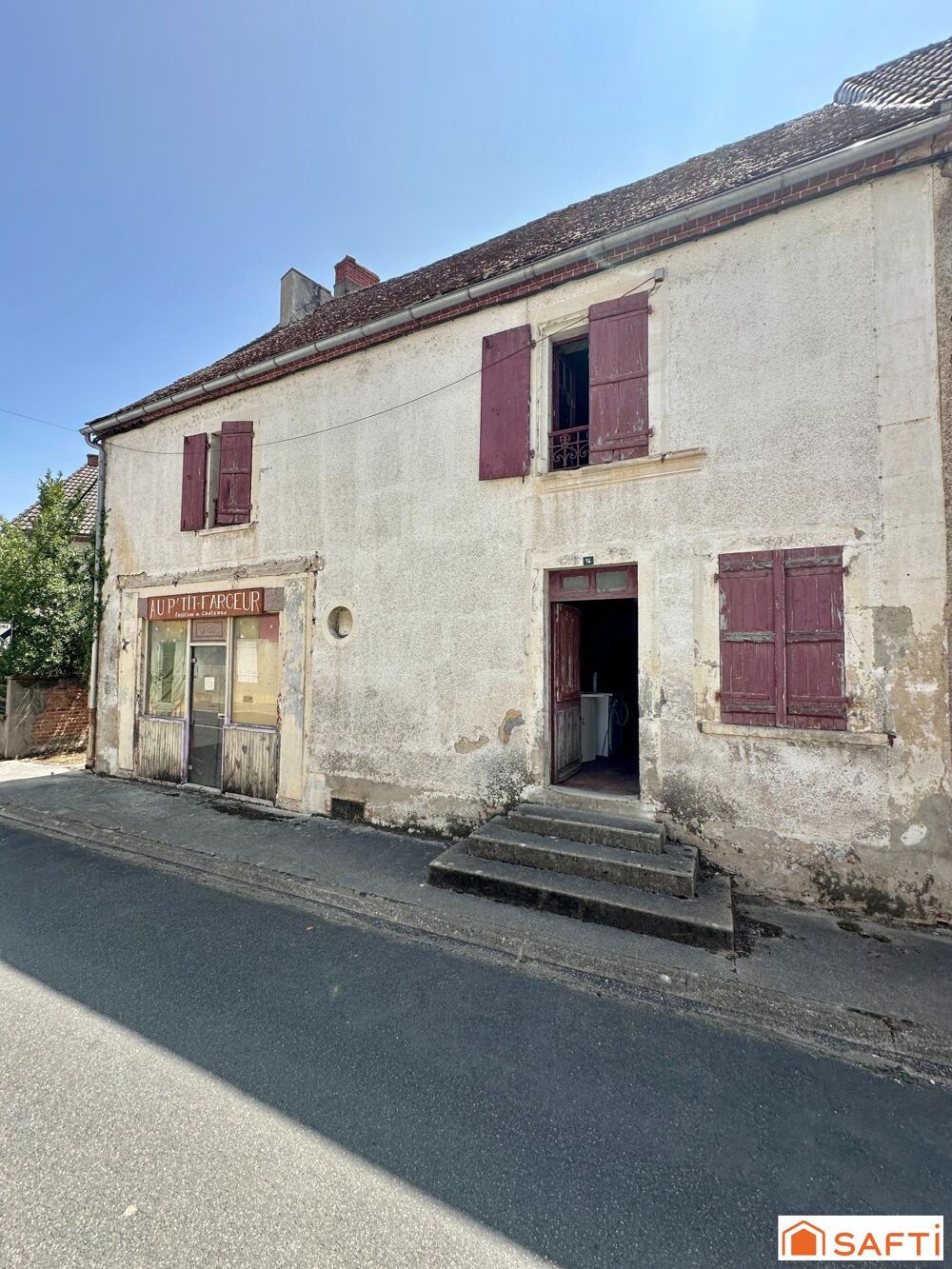 Vente Maison Maison de bourg avec 3 chambres, cave et dépendance Le veurdre
