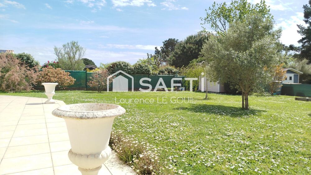 RARE SUR LE SECTEUR  Maison familiale dexception à Saint-Gilles-Croix-de-Vie !