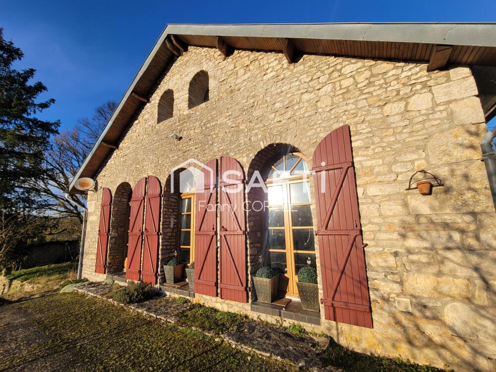 Maison 5 pièces 136 m² · à Busseaut · 136 m² · 235 000 €