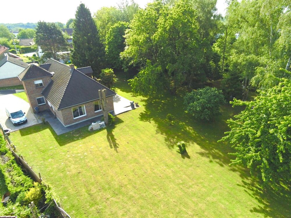 Très belle maison à Lallaing : Semi-Plain-Pied de 170 m² sur 3 300 m² de Parcelle Verdoyante