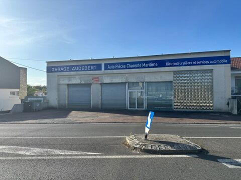 Bat&icirc;ment &agrave; usage commercial sur un axe central 396000 17100 Saintes
