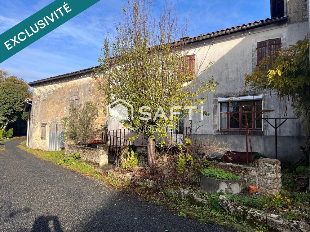 A rénover! Grande maison de village et dépendances