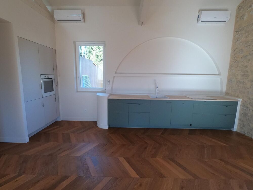 Vente Maison Au cœur du village, Villa rénovée Piscine & jardin Cassis