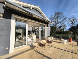  Maison � vendre 8 pi�ces 250 m�