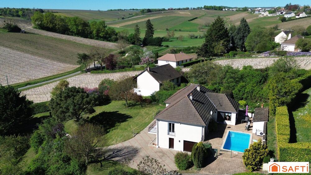 SPACIEUSE MAISON 5 CHAMBRES AVEC PISCINE ET VUE
