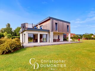  Maison � vendre 6 pi�ces 205 m�