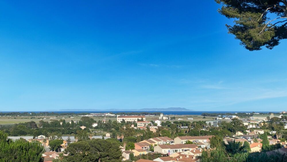 Maison 6 pièces 145 m² · à Hyeres · 145 m² · 810 000 €