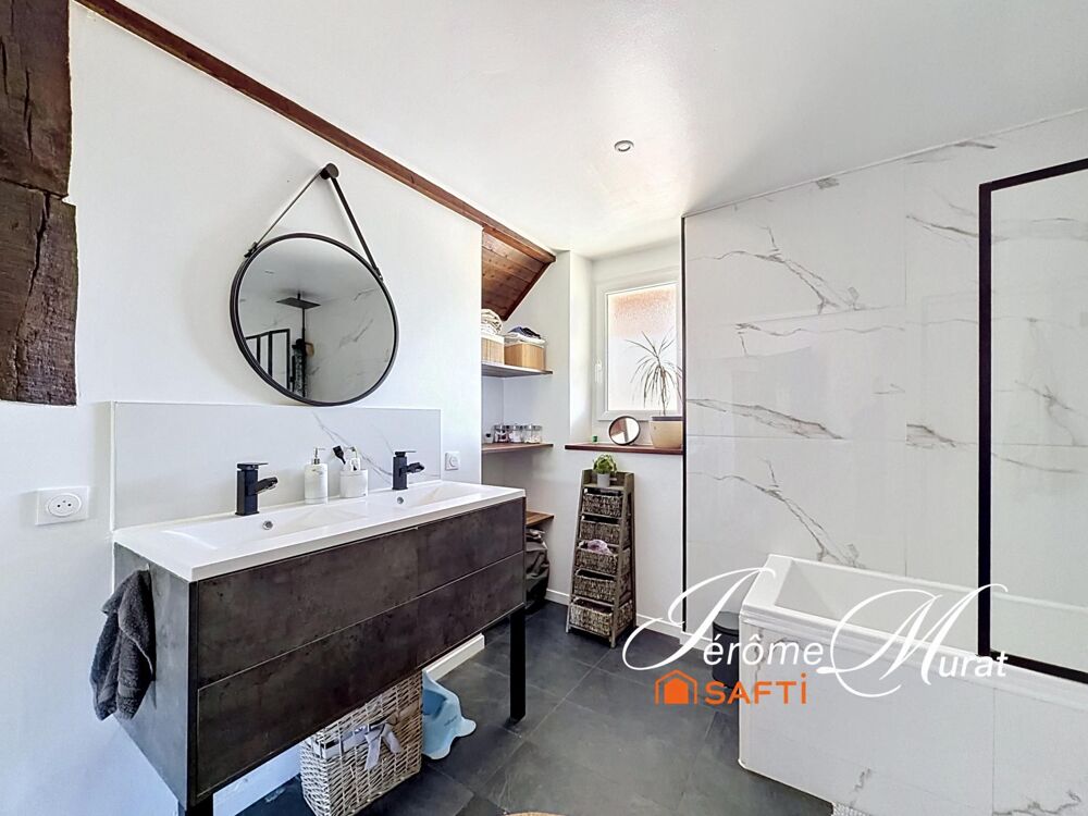 à vendre  Maison Usinens (74910)