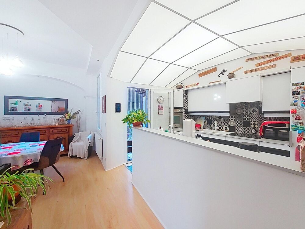 Vente Maison Maison de ville T5 avec grand garage et terrasse Beziers