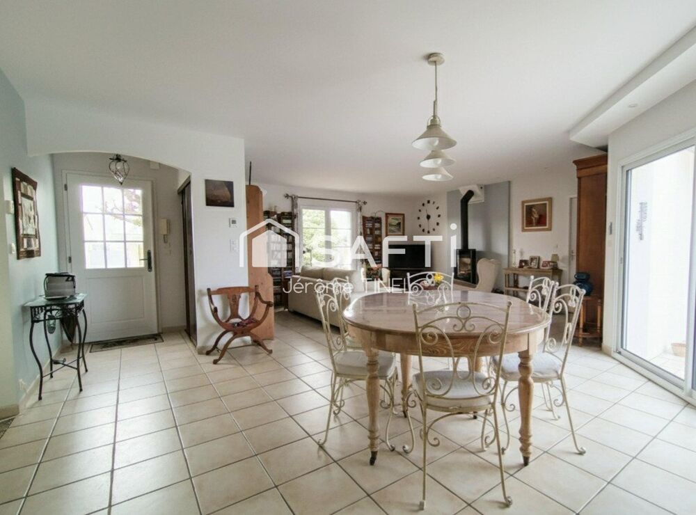 Vente Maison Beau plain-pied 4 chambres piscine chauff�e Cozes