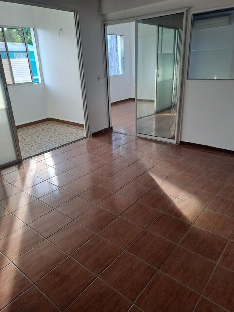   Grand appartement lumineux avec vue sur mer Appartement - 4 pi�ce(s) - 165 m�