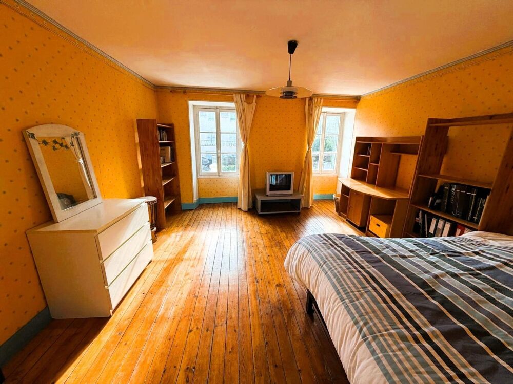 Maison familiale  210 m² sur 956 m² de terrain rare