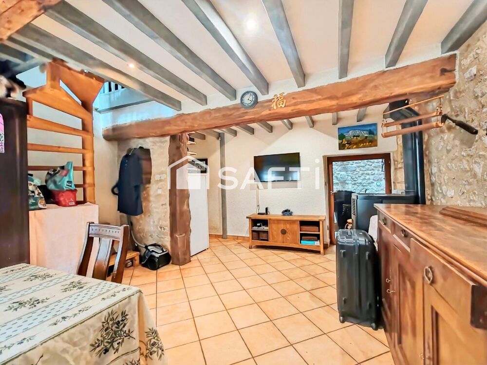 Maison de 80M2 environ, 4 pièces, terrain de 744m2