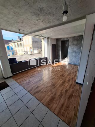  Immeuble  vendre 114 m