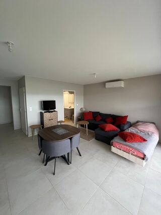  Appartement à louer 1 pièce 40 m²