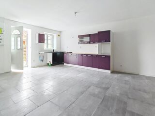  Maison à louer 3 pièces 160 m²