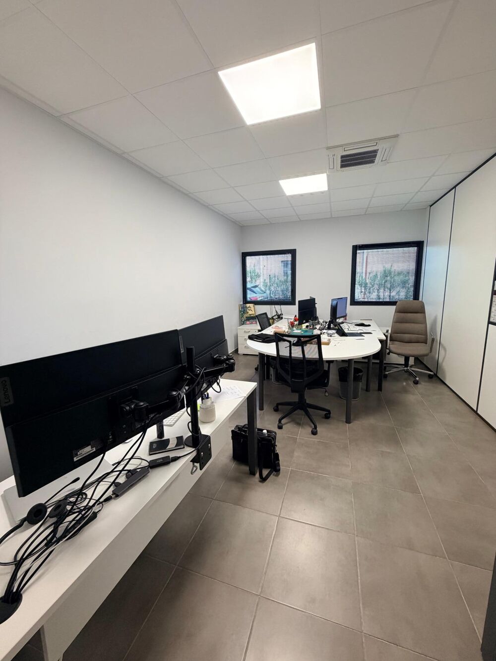   Bureaux à louer dans une zone industriel prisée La farlede