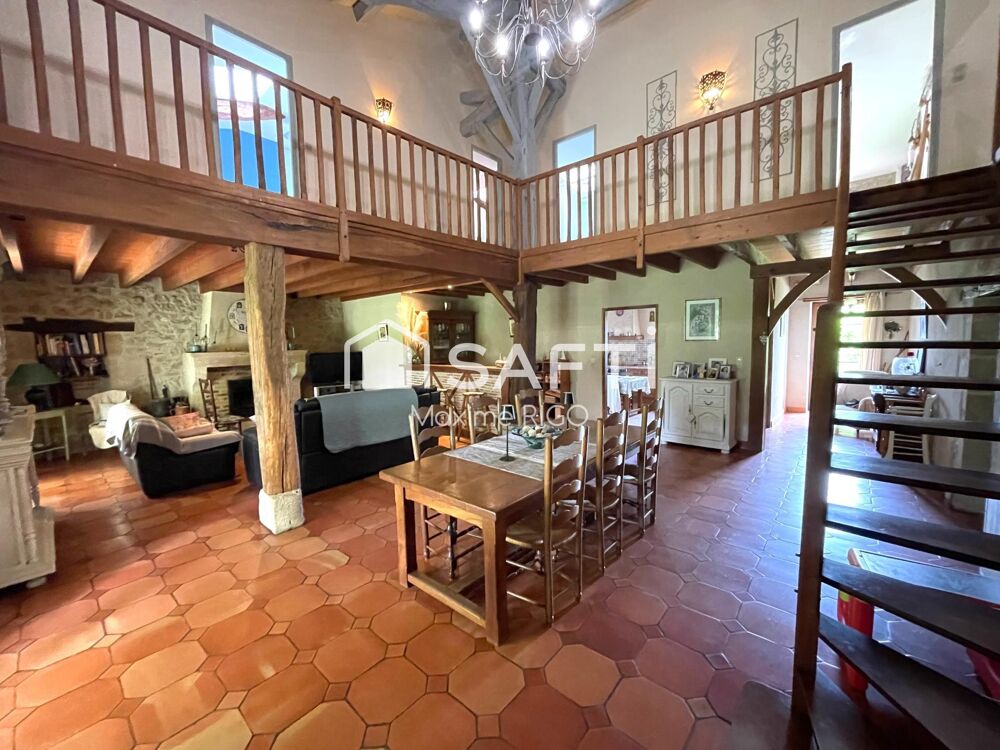 Vente Maison Ferme en pierre 239m² vue sur le château de Duras Taillecavat