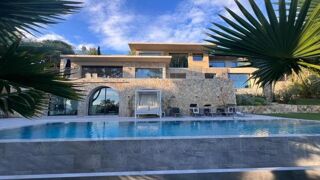  Maison  vendre 9 pices 372 m