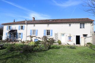  Maison Chef-Boutonne (79110)