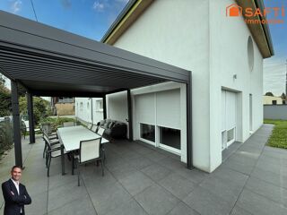  Maison � vendre 5 pi�ces 236 m�