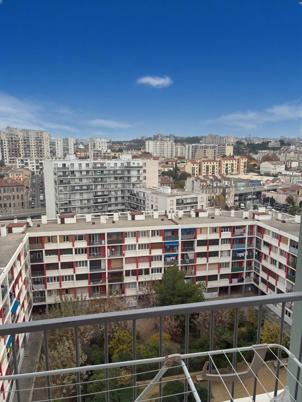 Vente Appartement T3 rénové secteur urbain Marseille Marseille 3