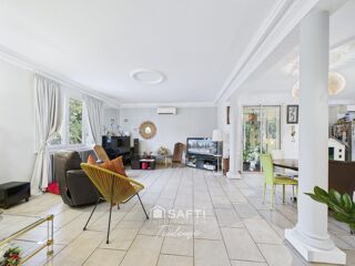  Maison  vendre 8 pices 274 m