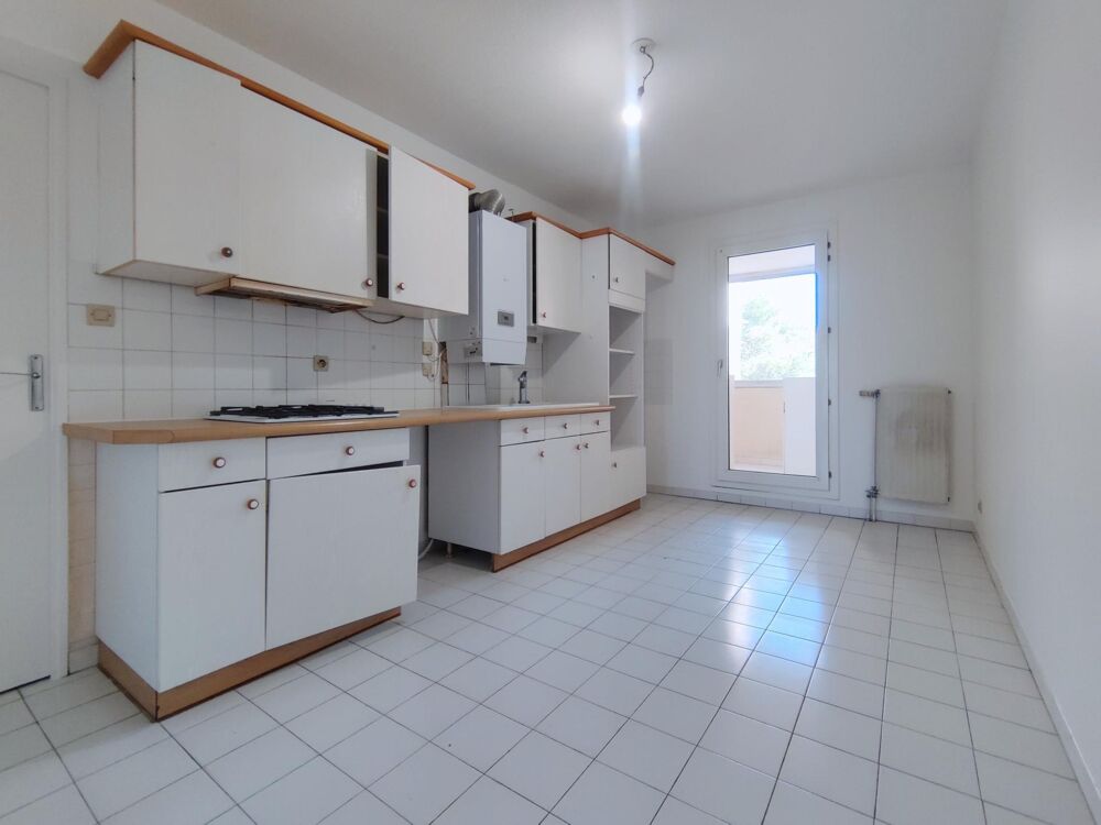 APPARTEMENT T5 ,SANS VIS-À-ViS, BOX FERMÉ, SUD