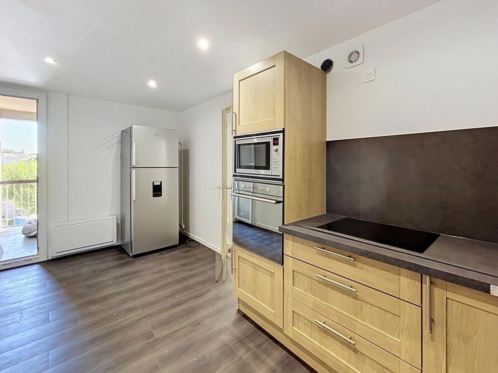 Vente Appartement Manosque centre-ville – Lumineux appartement traversant de 78 m² entièrement rénové, avec balcon-terrasse, sans vis-à-vis et par Manosque