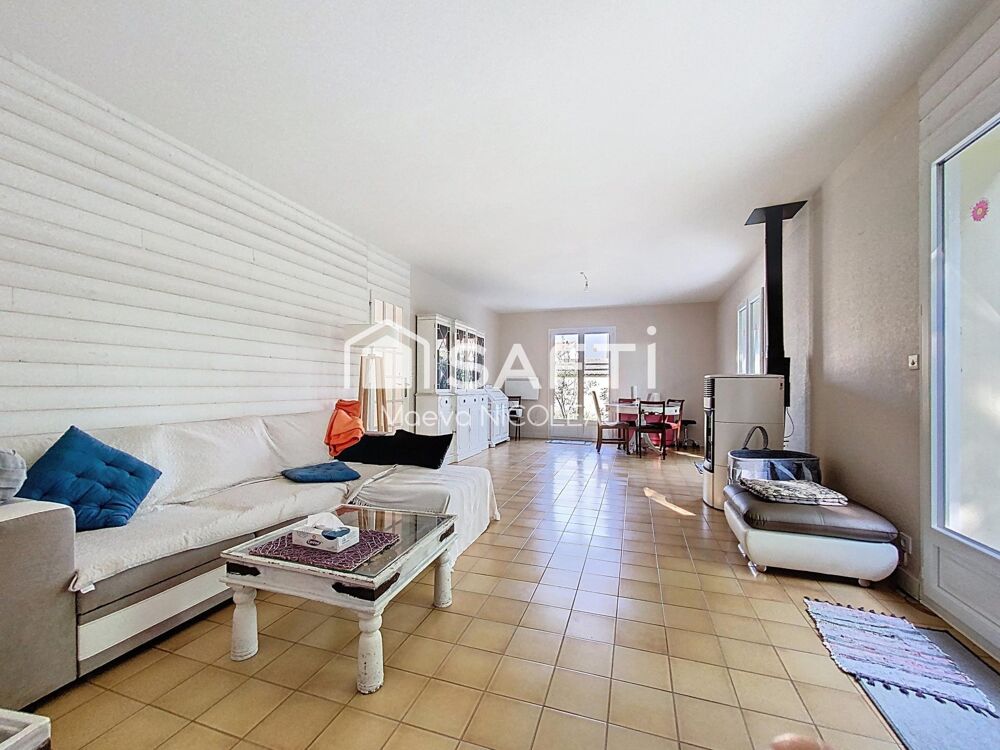 Maison familiale 3 chambres avec jardin à Surgères