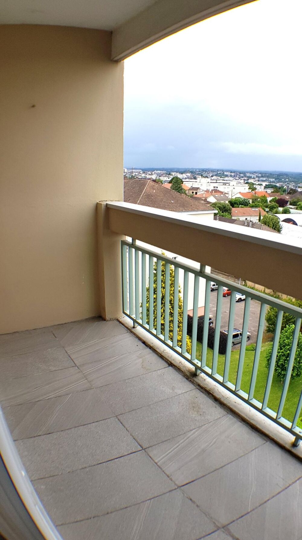 T3 de 64 m² proche CHU tout en étant au calme
